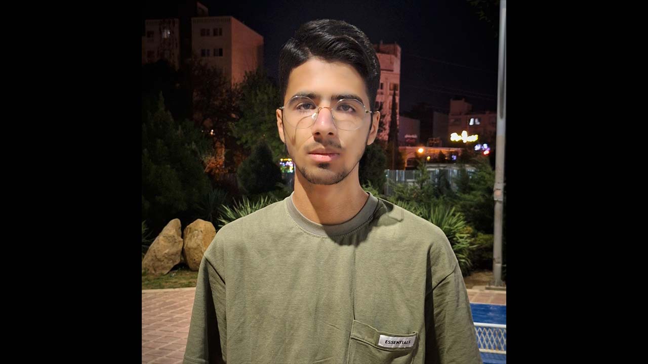 آریا بهزادی